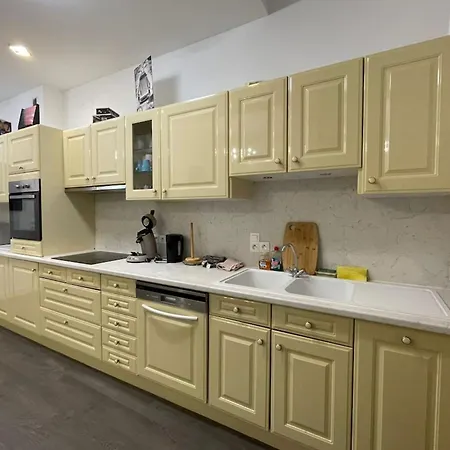 Cassard 5 Bedroom Apartment Le Havre